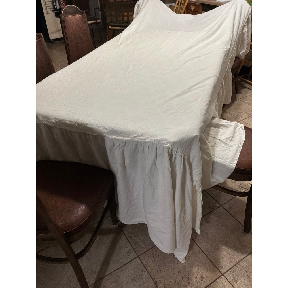 Vintage Ruffled Tablecloth Unisex 97x54 White Good Farmhouse Shabby‎ Chic